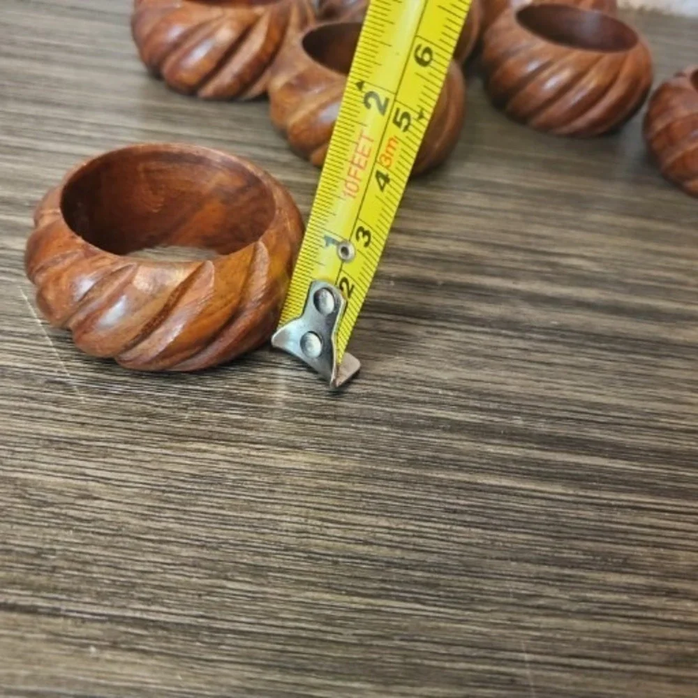 Set of 8 Spiral Cut Wooden‎ Napkin Rings Natural Holiday Party Table Scape